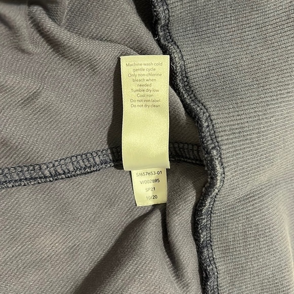 Athleta Matching Sweatshirt Jogger Set Farallon Print Inversion Medieval Violet - Picture 11 of 17